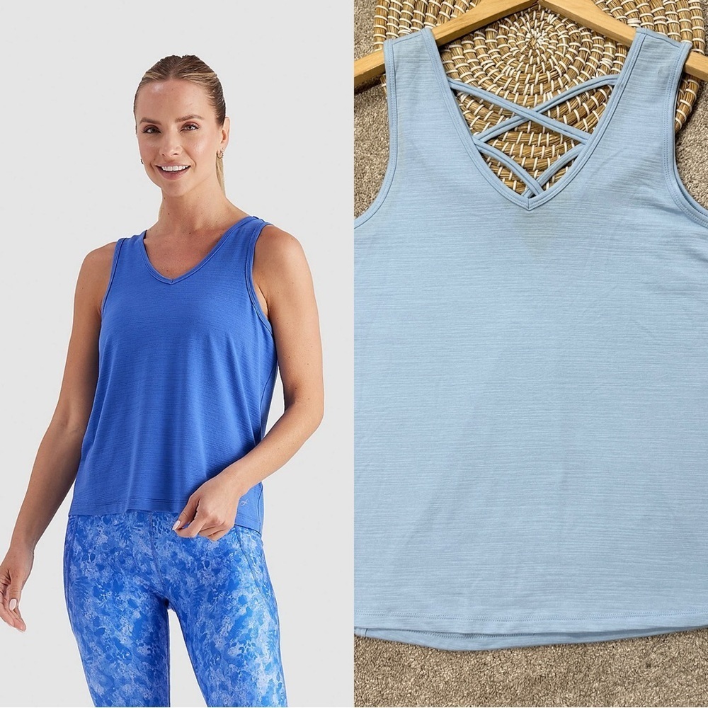 NWT Freely Women’s Addie Tank Top Sleeveless V-Neck Outdoor in Clear Sky Blue L